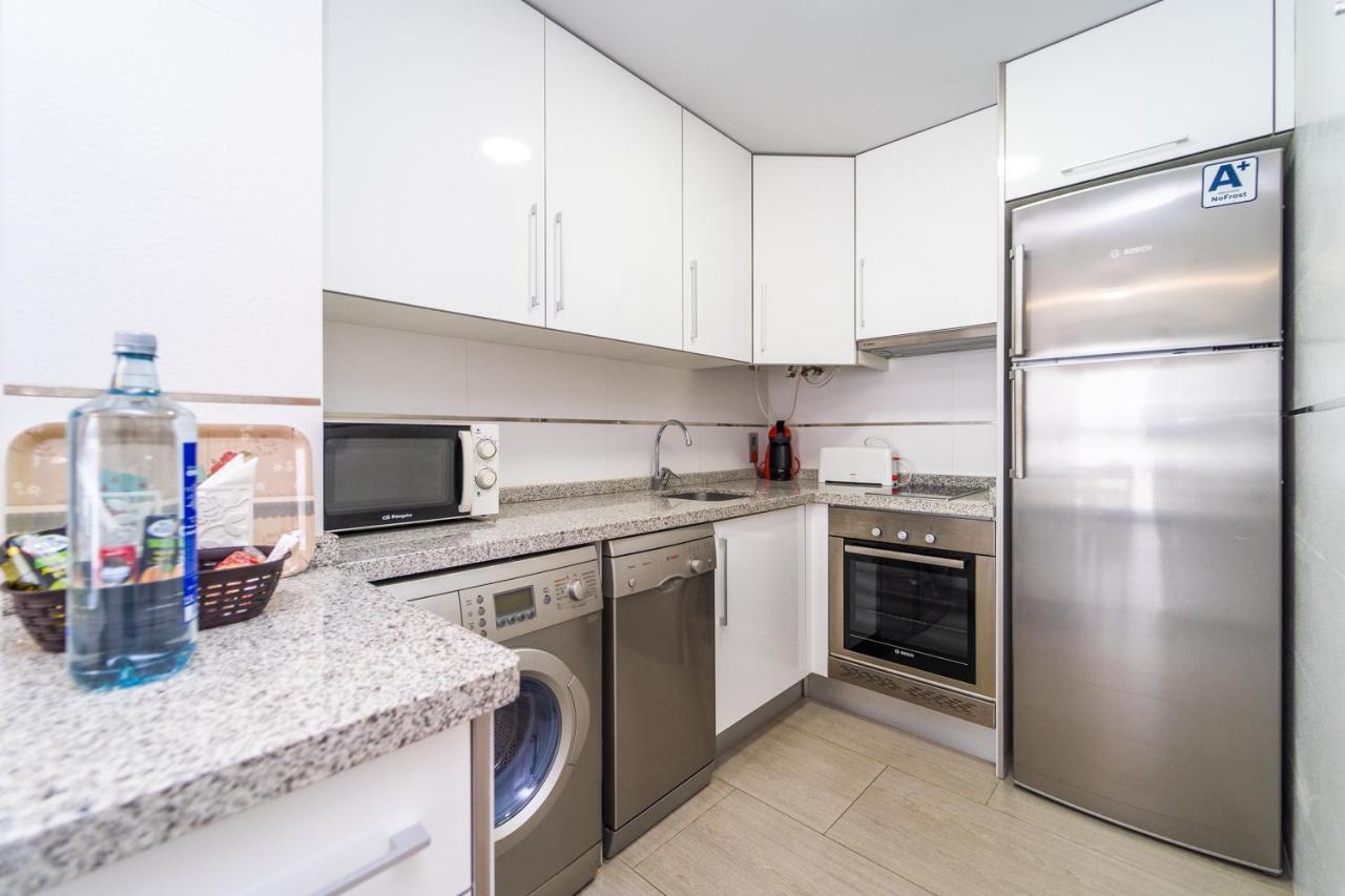 Vistamar Luxury Apartments By Dlv Ла-Віла-Джойоза Екстер'єр фото