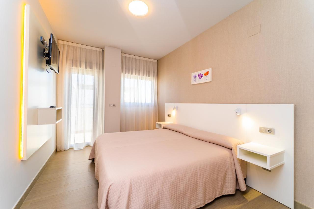 Vistamar Luxury Apartments By Dlv Ла-Віла-Джойоза Екстер'єр фото